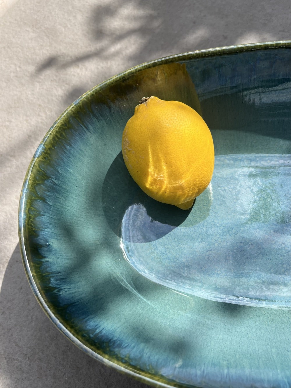 Large yellow rimmed dish Colors