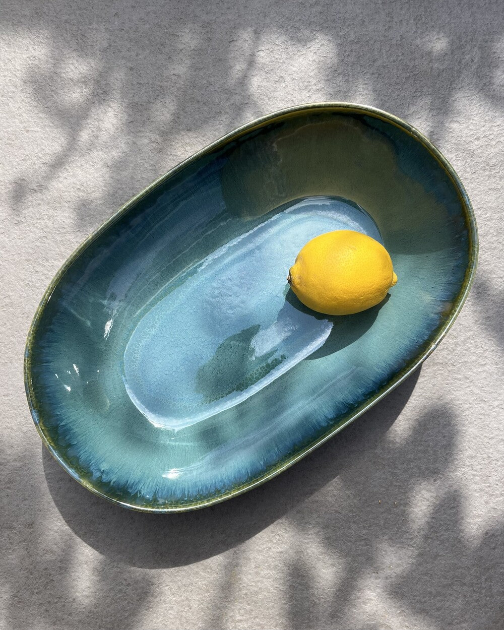 Large yellow rimmed dish Colors
