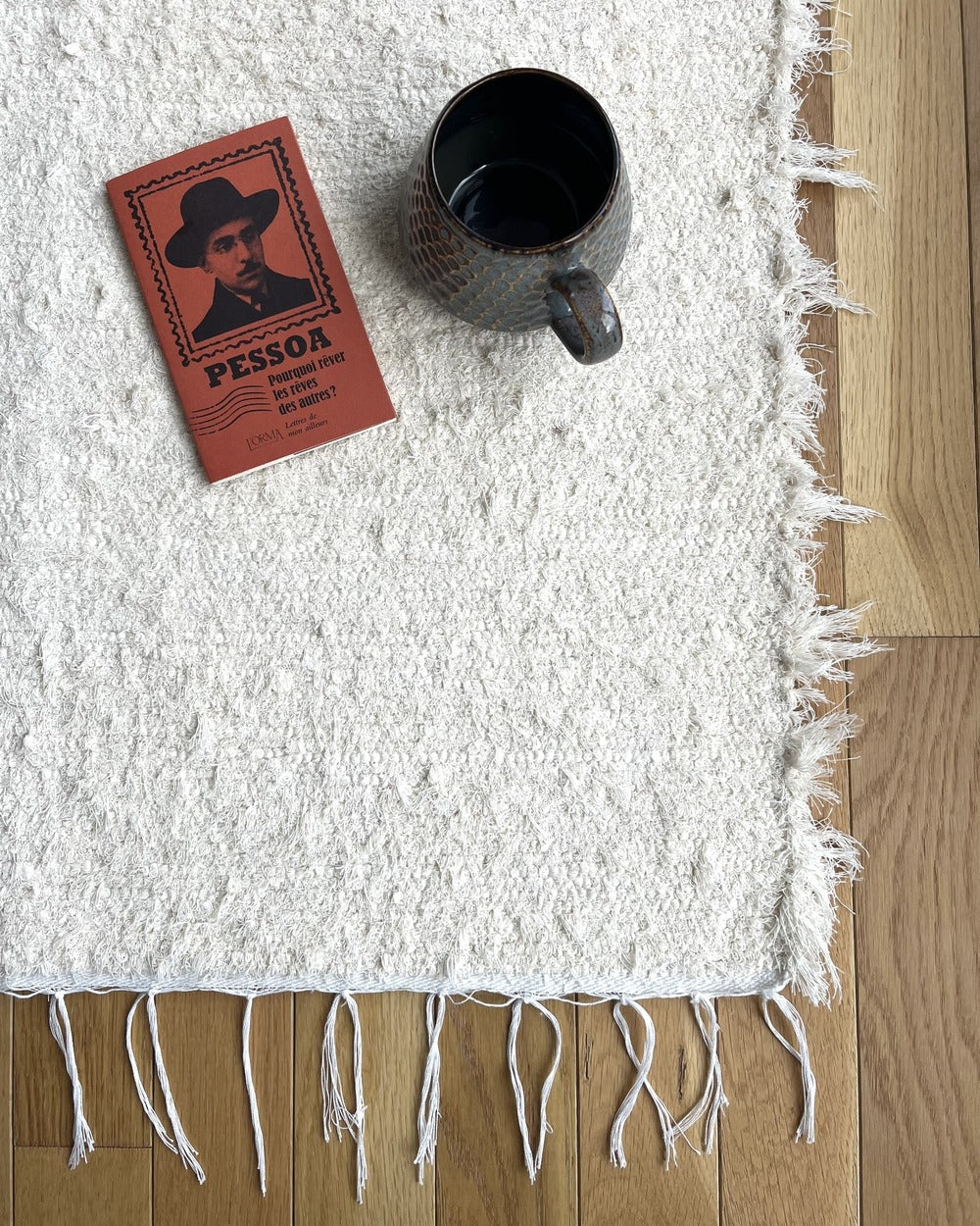 Amelia navy and white rug (50 x 100)
