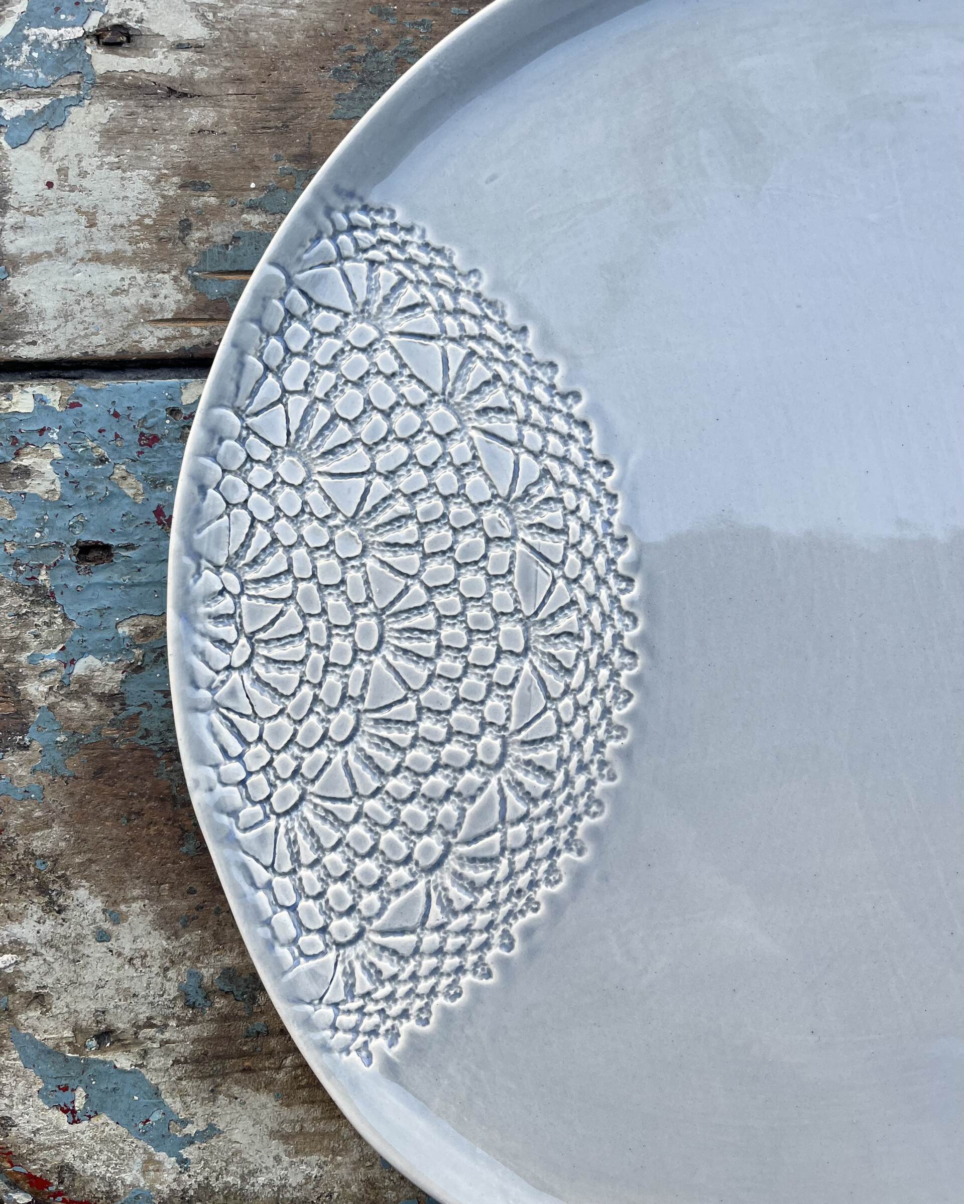 Assiette Dentelle n°2 gris pâle