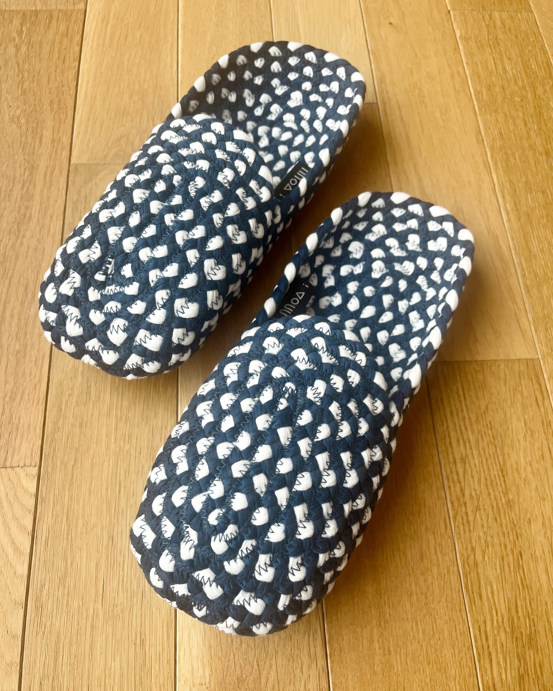 Chaussons marine et blanc 37/38 (taille M)