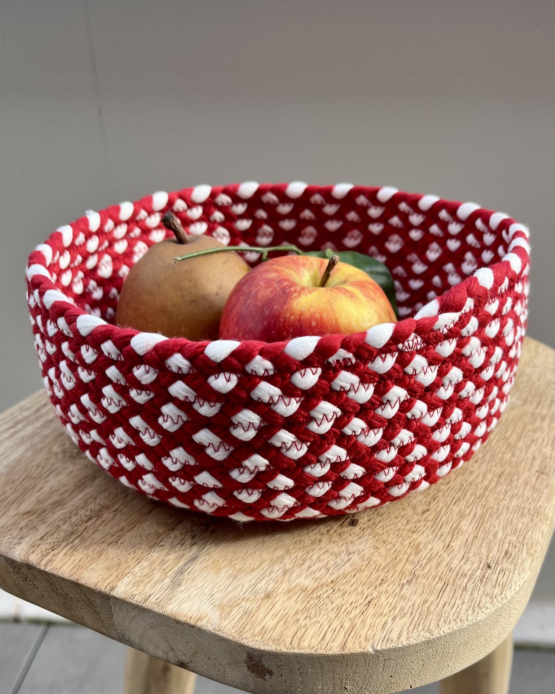 Round basket 20cm in two-tone textile