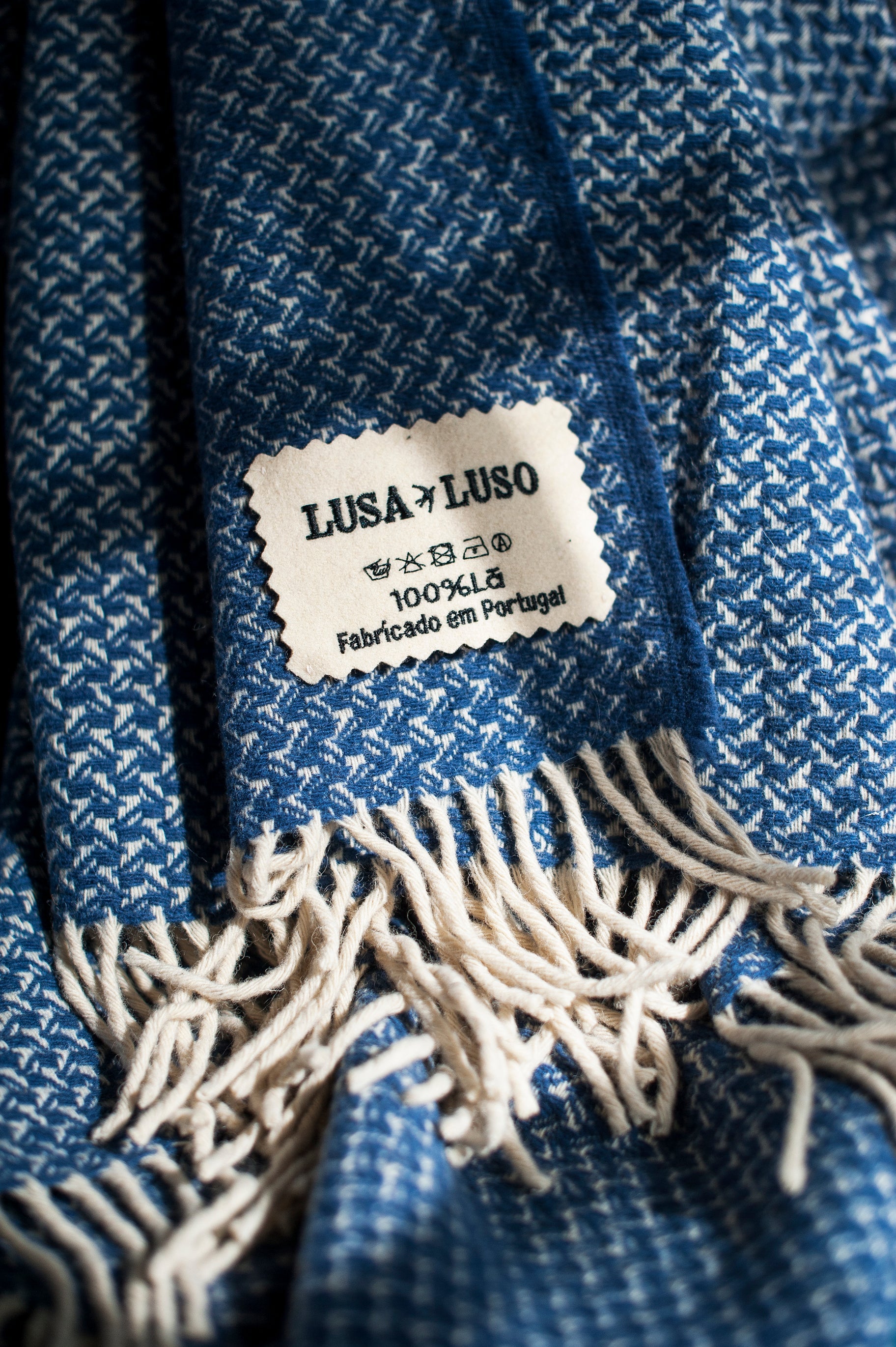 Swallow wool blanket