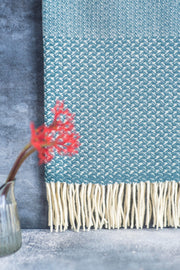 Plaid en laine vert bleuté