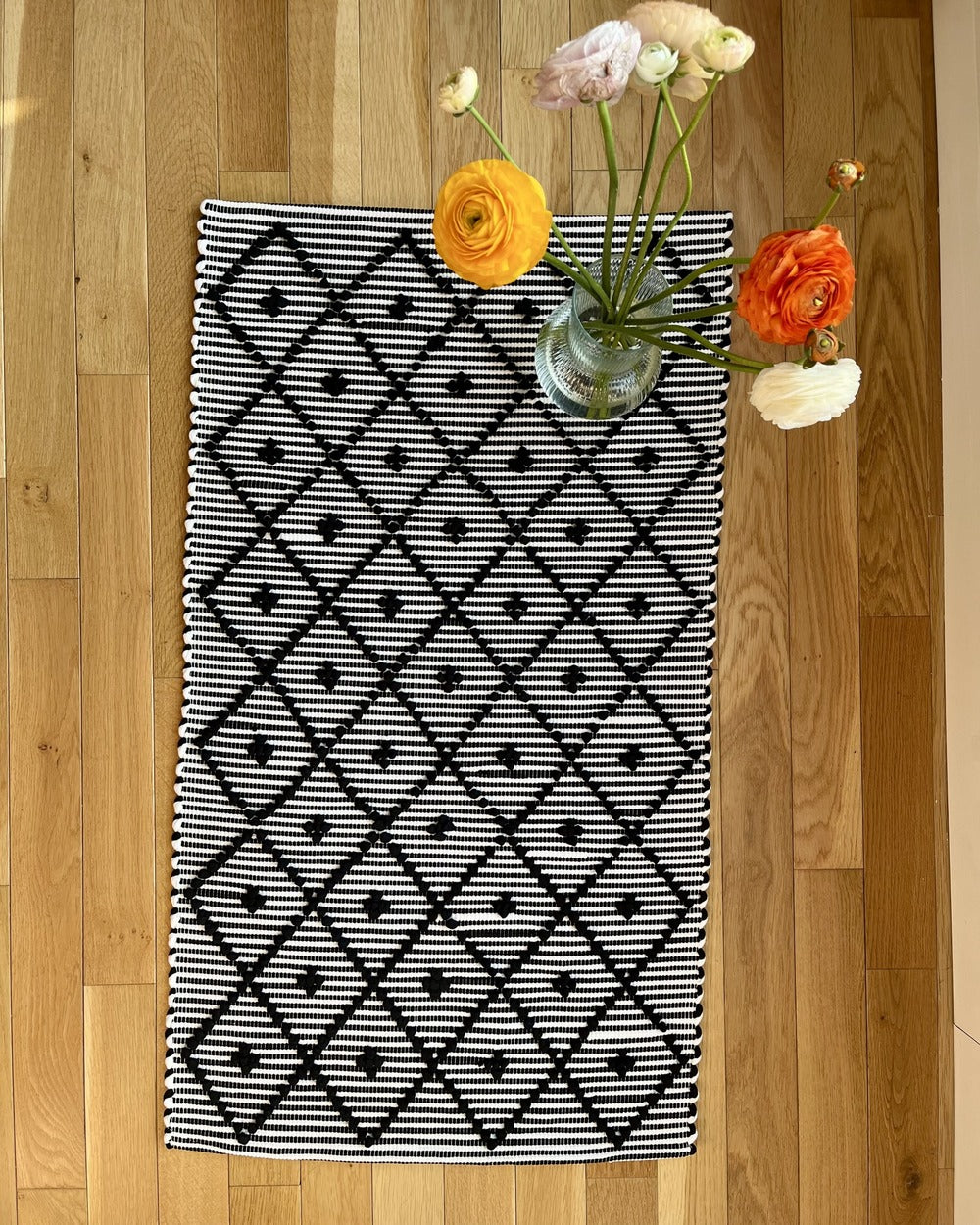 Tapis Amelia noir et blanc (50 x 100)